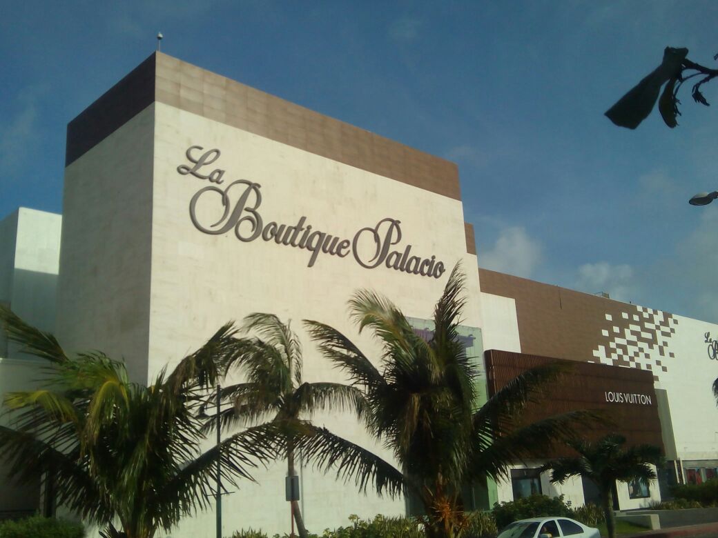 Proyecto departamentales — gran superficie comercial